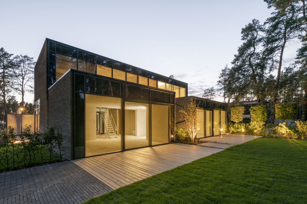 FENSTERN #122